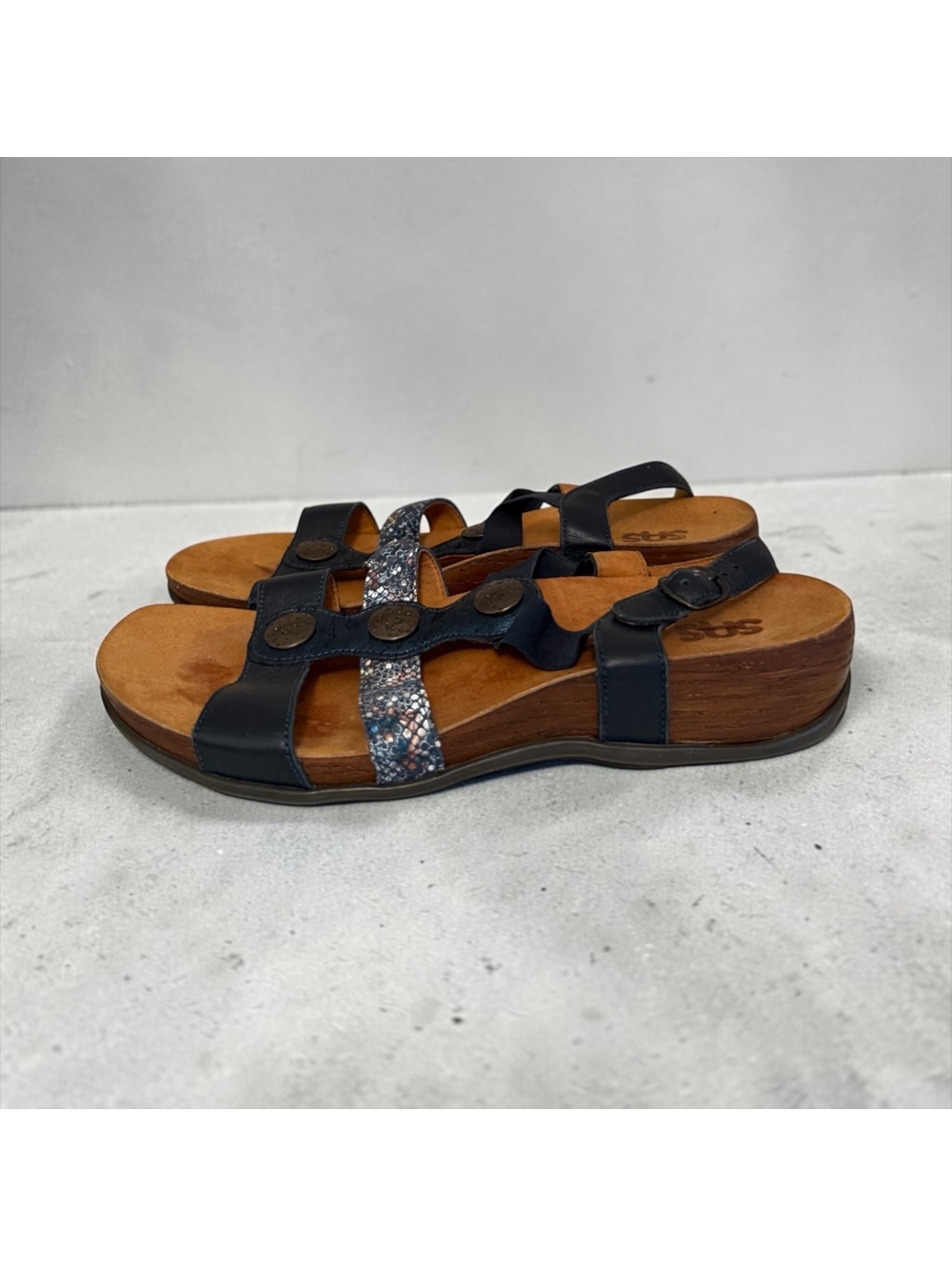 SAS Leather T-Strap Comfort Wedge Sandals Navy Snake Print 10.5 W